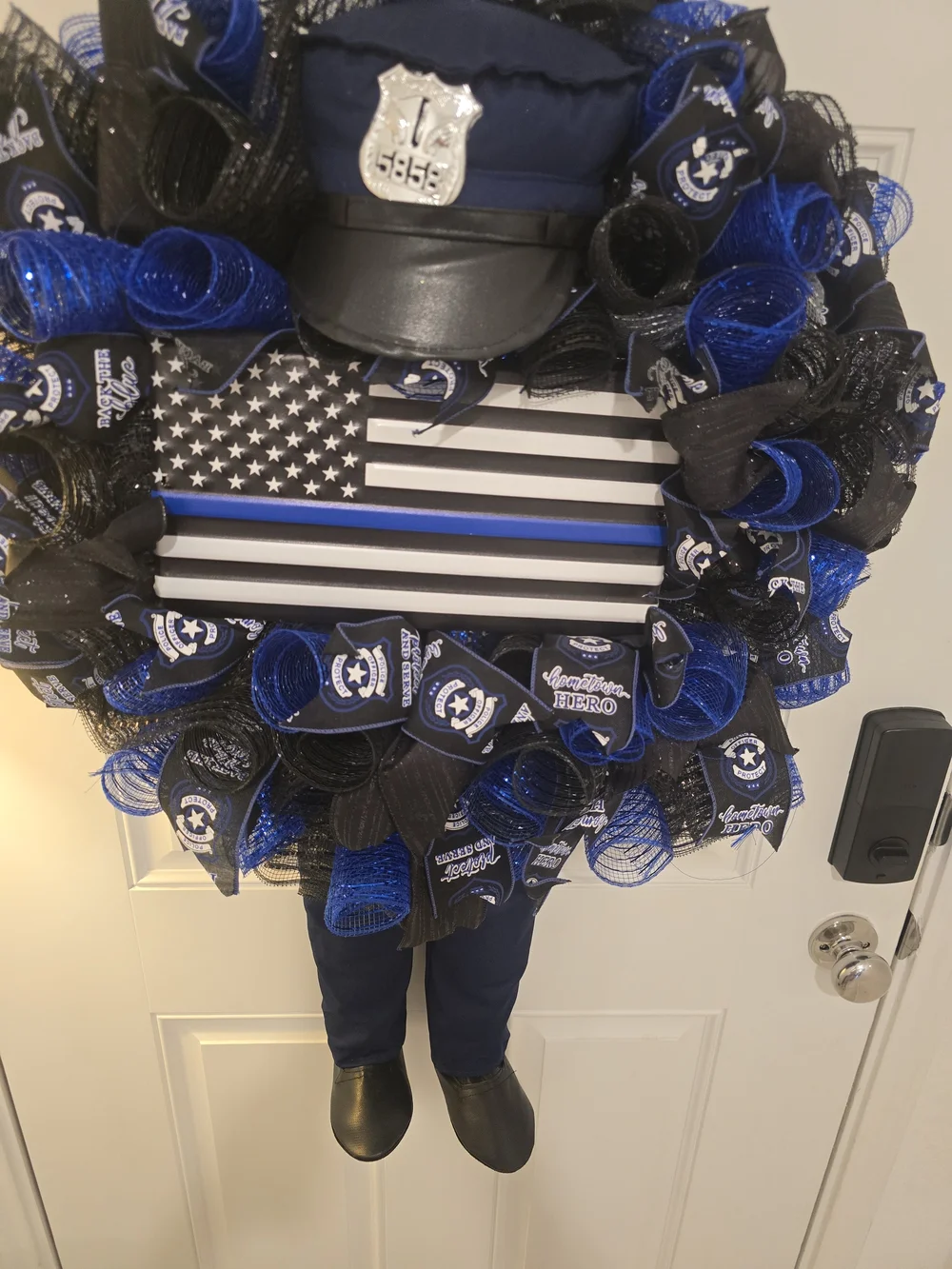 Thin Blue Line Police Tribute Wreath with Hat Law Enforcement